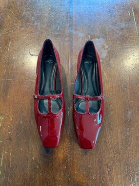 SARTO Red Patent Leather Mary Jane Flats Square Toe Size 8
